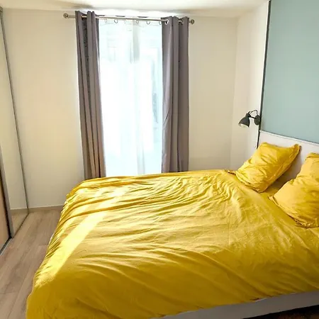 Le Petit Meslier, 15 Min Cathedrale - Old Town Apartment Reims