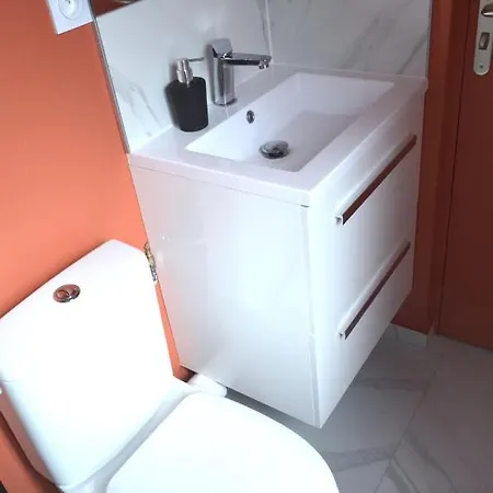 Le Petit Meslier, 15 Min Cathedrale - Old Town Apartamento