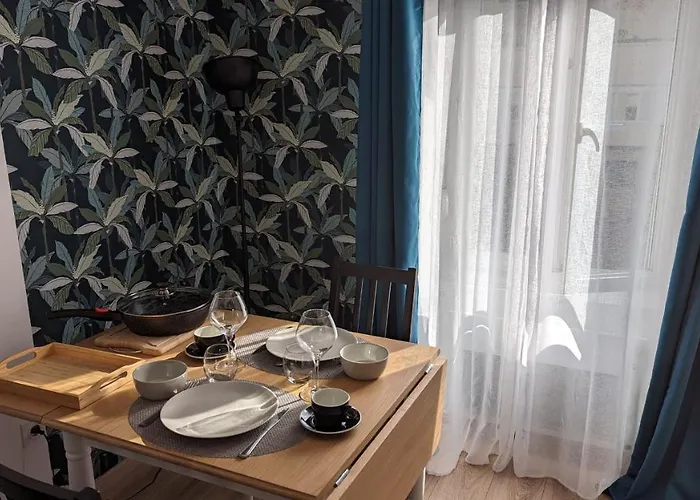 Le Petit Meslier, 15 Min Cathedrale - Old Town דירה *